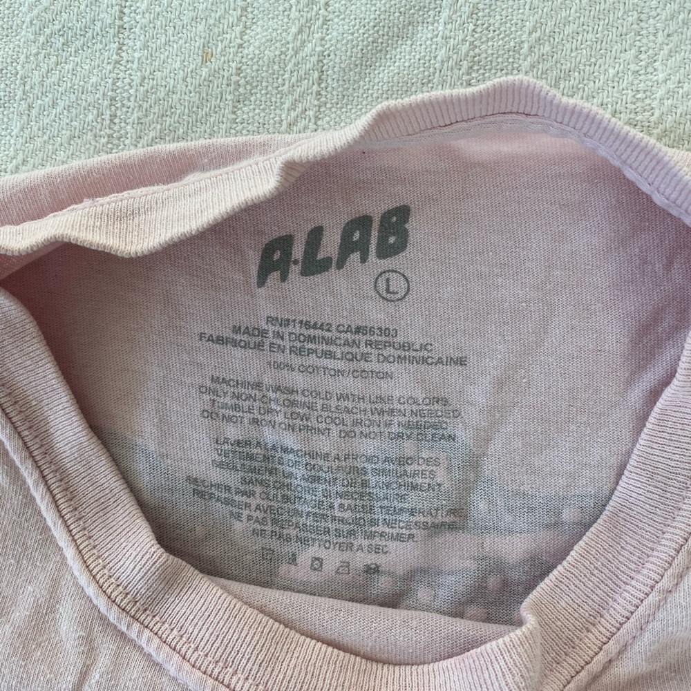 tee - Picture 2 of 5